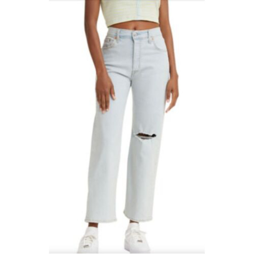 NWT Levi's button fly Ribcage Straight Ankle Jeans Size 26 Women's Distressed